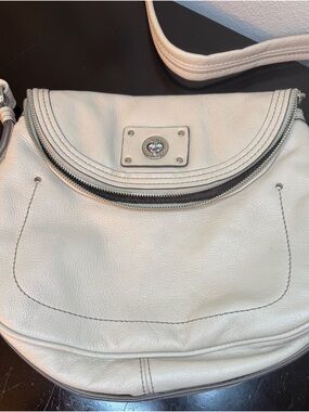 Marc by Marc Jacob’s Leather Crossbody Bag in Cream - Classic Turn-Lock Closure
